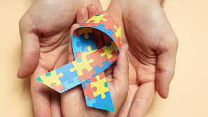 Escola é condenada por negar matrículas e descontos a alunos diagnosticados com autismo