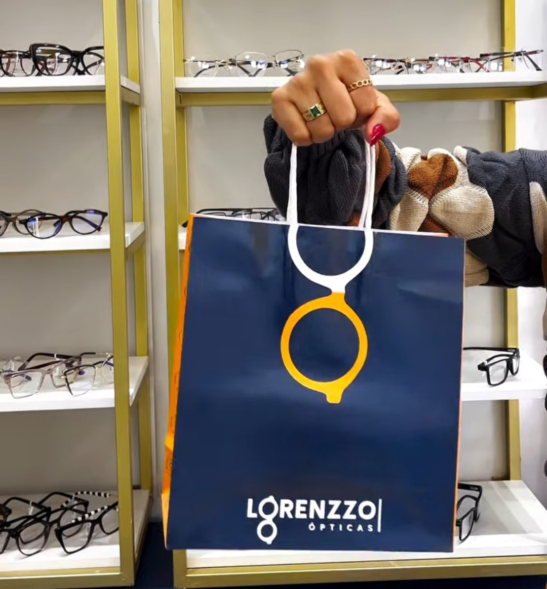 A Lorenzzo Ópticas possui tudo o que há de melhor em óculos e lentes de alta qualidade e bom gosto