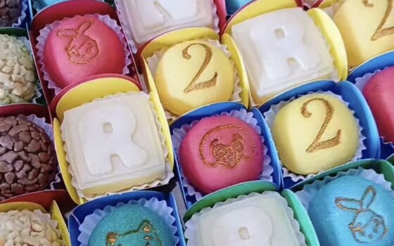 As melhores delicias você encomenda com a Jasminy Doces e Salgados